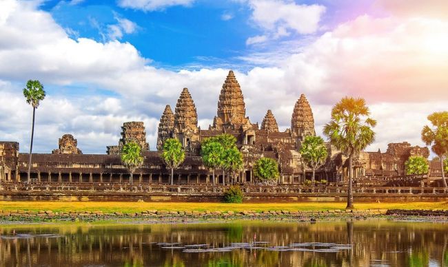 Mekong Cruise Angkor Wat