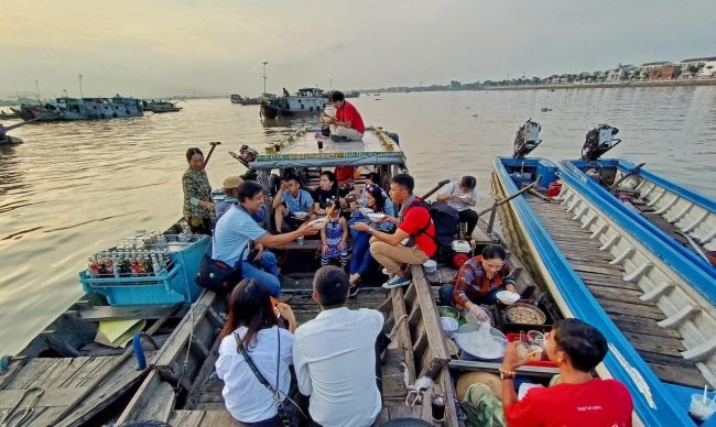 Mekong Cruise Long Xuyen